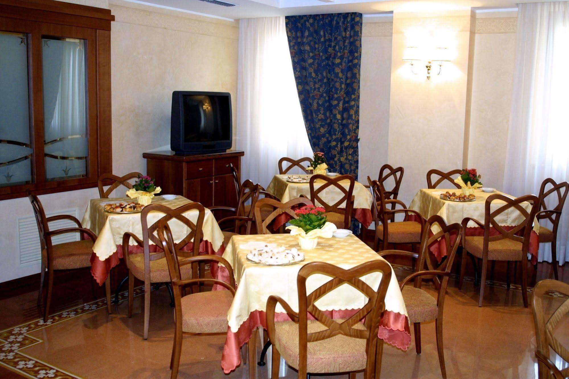 Hotel Antico Masetto Lamporecchio Nhà hàng bức ảnh
